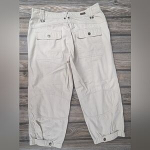 Ojai Size 4 Cream Off White Vintage Capris With Unique Knees And Elastic Hems